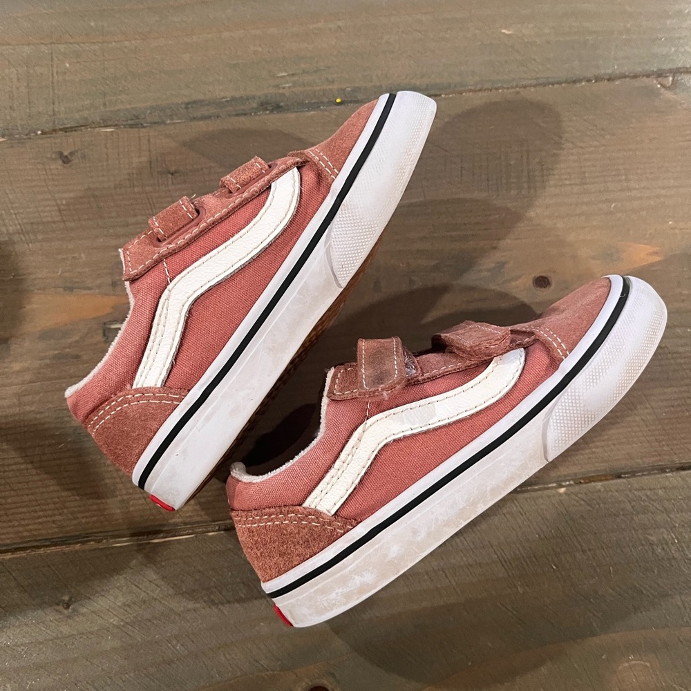 Vans Kids Rose Velcro Sneakers 9T